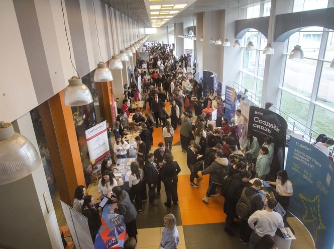 В ярмарке вакансий «Бонч.карьера» приняли участие около 1000 студентов