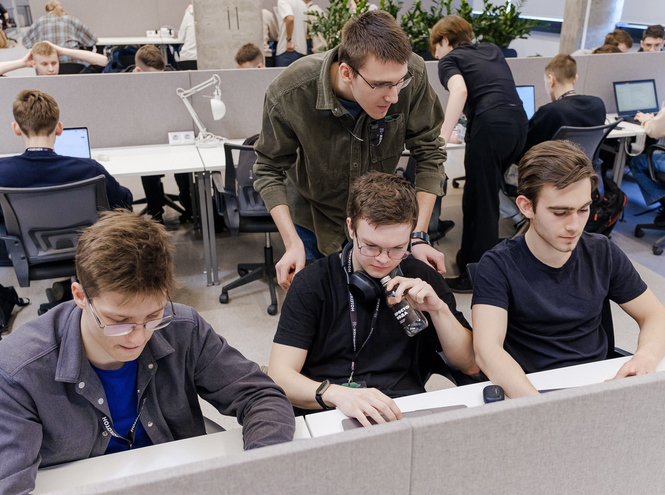 Студенты факультета ИТПИ успешно выступили на хакатоне