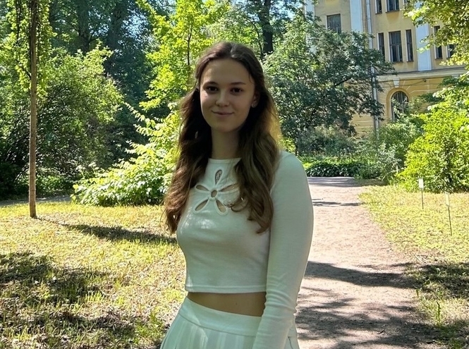 Студентка СПбГУТ успешно сдала экзамен по китайскому языку