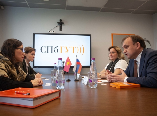 СПбГУТ развивает сотрудничество с Вьетнамом