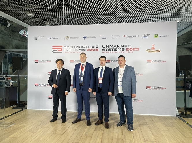 СПбГУТ подписал три соглашения о сотрудничестве на форуме о беспилотных системах в Сколково