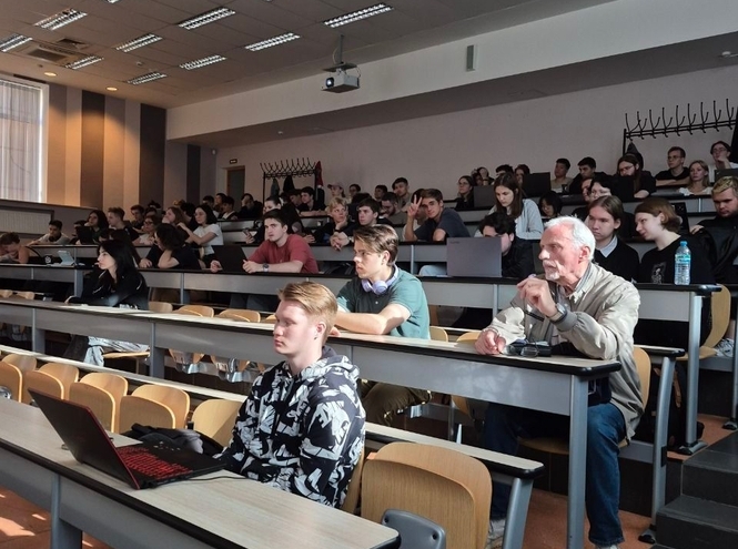 Служить в научной роте: в СПбГУТ прошла встреча с представителем технополиса «ЭРА»