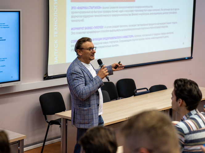 В СПбГУТ начал работу студенческий акселератор «ТехПрорыв»