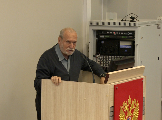 Поздравляем с защитой диссертации!