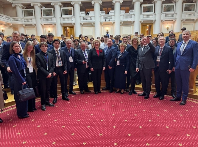 «Фабрики инноваций»: вузы СНГ объединились в Петербурге для прорыва в технологиях