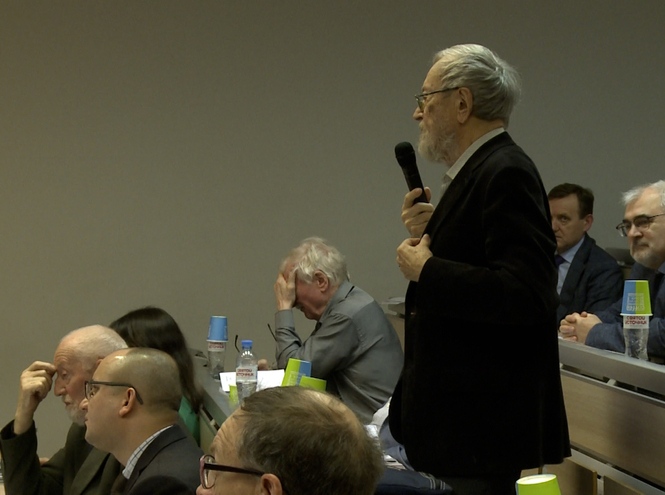 Поздравляем с защитой диссертации!