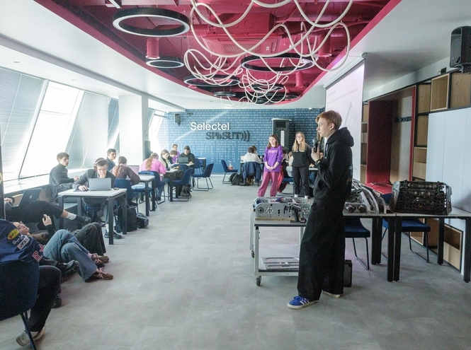 От идеи до арены: студенты-разработчики рассказали о пути боевого робота