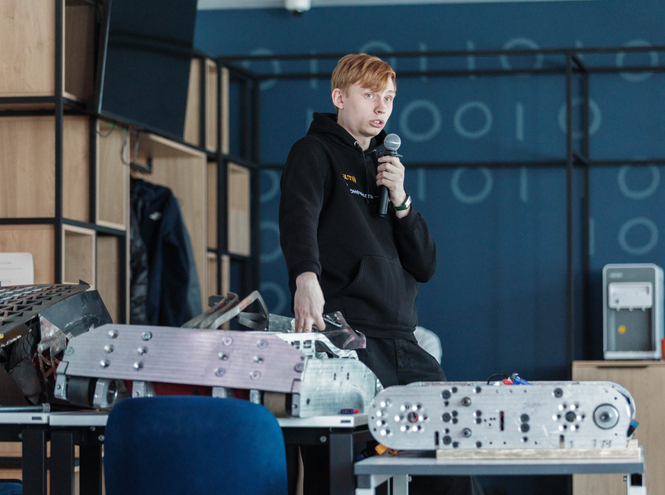От идеи до арены: студенты-разработчики рассказали о пути боевого робота