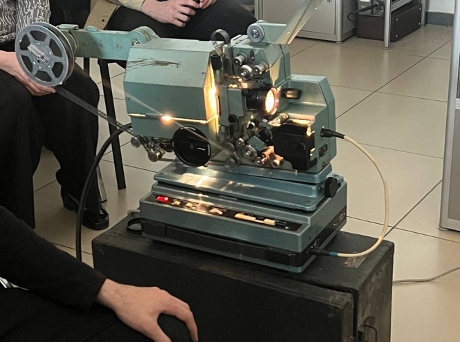 В Музее СПбГУТ хранится легендарный кинопроектор