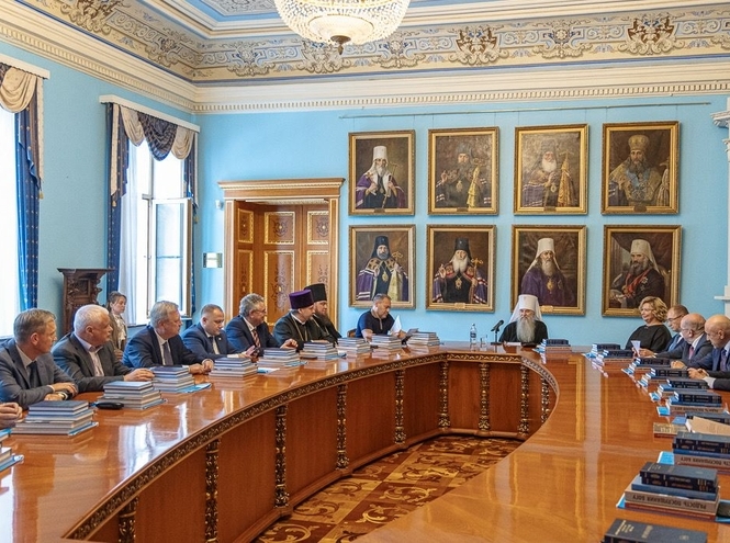 Ректор СПбГУТ принял участие во встрече митрополита Варсонофия с ректорами вузов