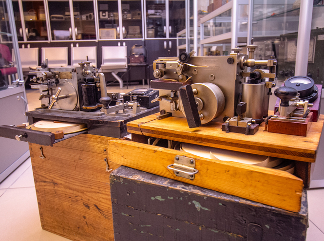Телеграфные аппараты XIX века — в коллекции Музея СПбГУТ