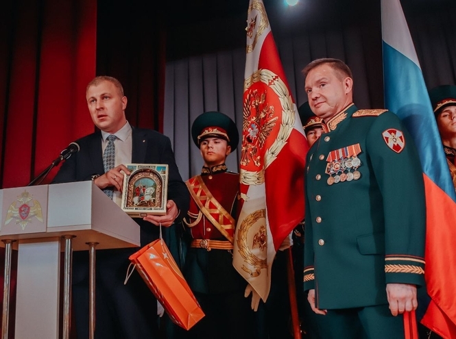 Ректор СПбГУТ принял участие в празднике Академии Росгвардии