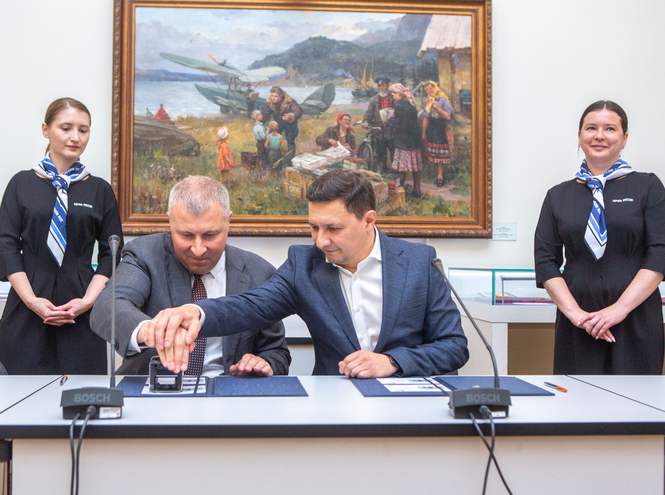 В честь 95-летия СПбГУТ выпущена тематическая почтовая карточка