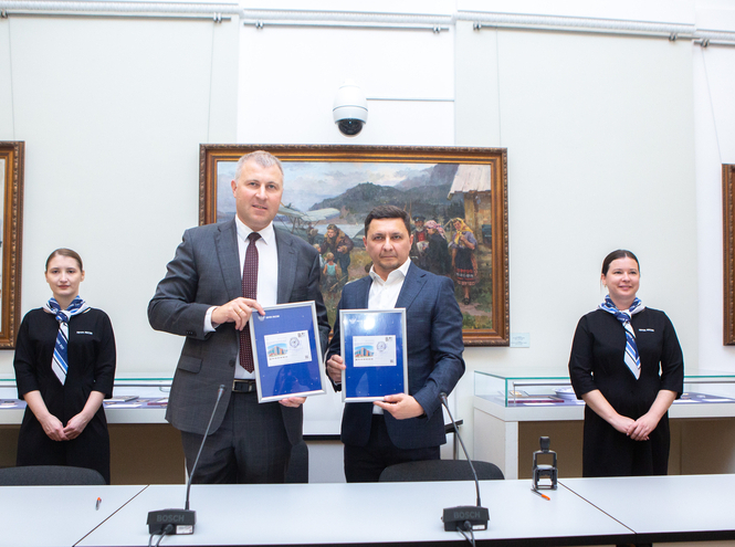 В честь 95-летия СПбГУТ выпущена тематическая почтовая карточка