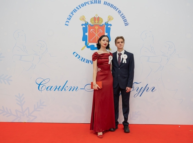 Студенты СПбГУТ — участники губернаторского новогоднего бала