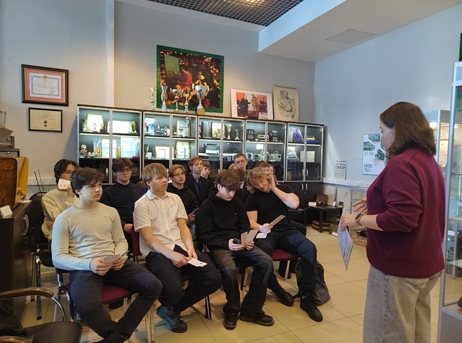 Школьники Санкт-Петербурга познакомились с миром телекоммуникаций в СПбГУТ