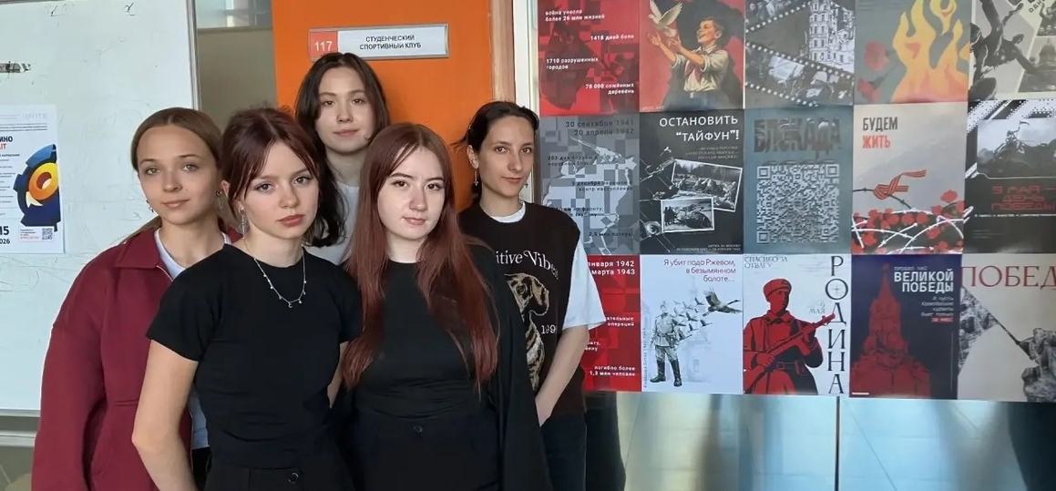 Диалог поколений через нейросети и инсталляции