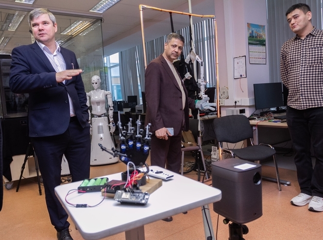 СПбГУТ провел переговоры с международными партнерами