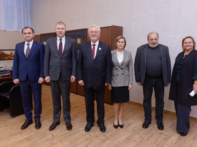 СПбГУТ и БРИКС подписали соглашение о стратегическом сотрудничестве