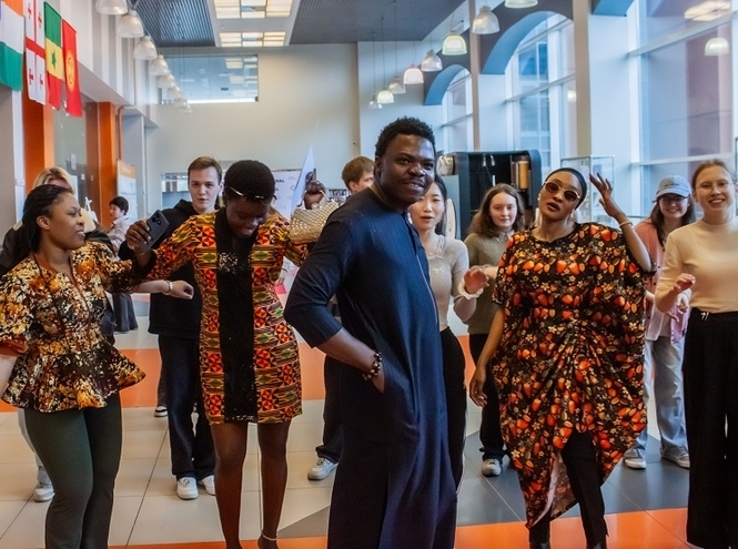 Международный фестиваль национальных культур СПбГУТ собрал более 450 гостей