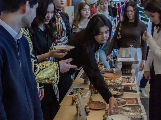 Международный фестиваль национальных культур СПбГУТ собрал более 450 гостей