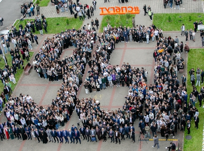 Быть «бончевцем» — значит быть частью одной семьи: символы истории СПбГУТ