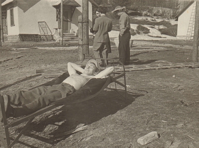 «Ещё все каникулы впереди!»: как отдыхали студенты ЛЭИС-СПбГУТ разных поколений