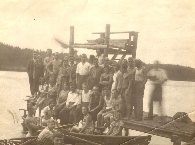 «Ещё все каникулы впереди!»: как отдыхали студенты ЛЭИС-СПбГУТ разных поколений