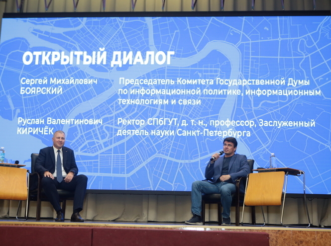 Сергей Боярский принял участие в создании памятника героям СВО в СПбГУТ