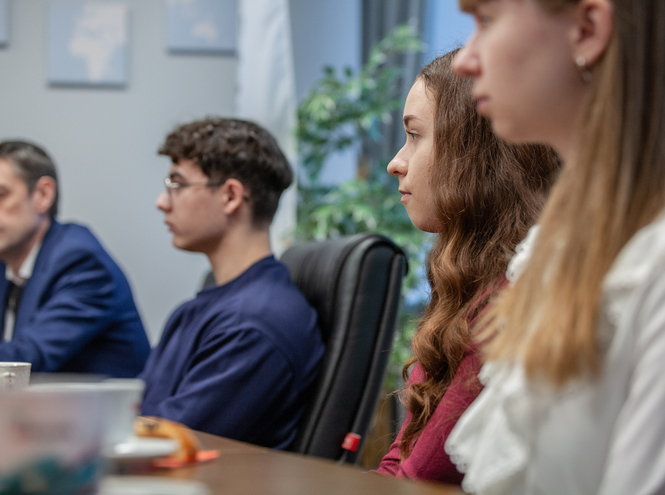 Ректор СПбГУТ встретился с первокурсниками-высокобалльниками