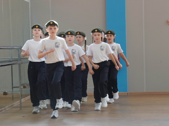 СПбГУТ провел для школьников мастер-класс по беспилотникам на «Зарнице 2.0»