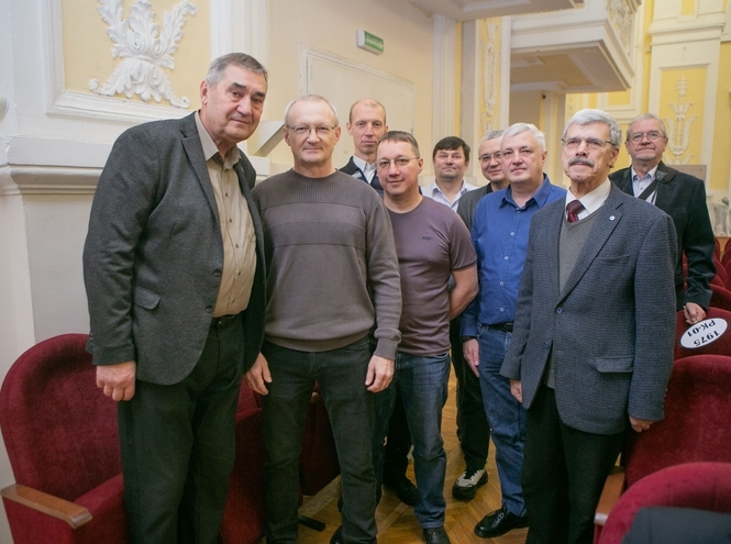 На Мойке, 61 прошла встреча выпускников ЛЭИС-СПбГУТ разных поколений