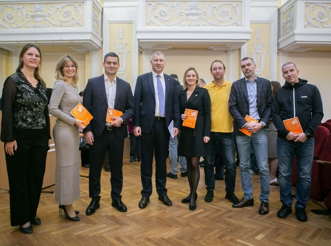 На Мойке, 61 прошла встреча выпускников ЛЭИС-СПбГУТ разных поколений