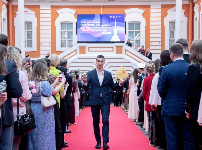 Максим Белов из СПбГУТ — в числе лучших выпускников Санкт-Петербурга