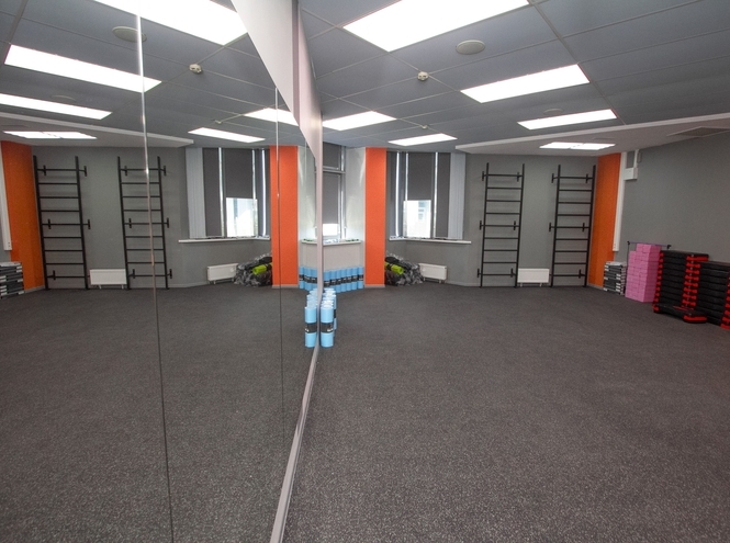 В СПбГУТ продолжает работу фитнес-зал для сотрудниц