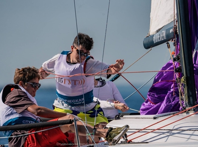 «Бончевцы» приняли участие в студенческих соревнованиях по парусному спорту